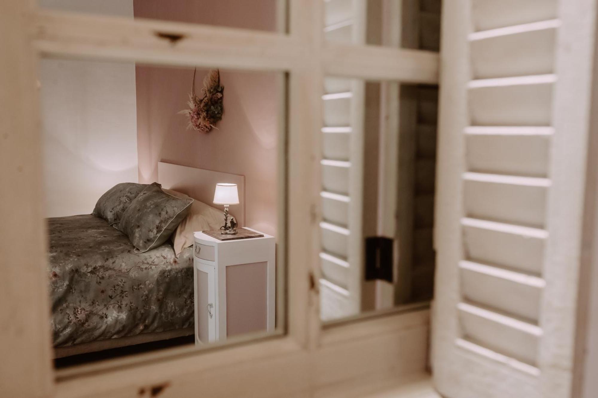 برينديسي Palazzo Pinto B&B المظهر الخارجي الصورة